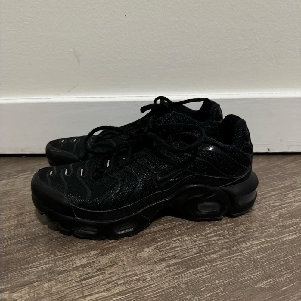 Nike Air Max Plus Big Kids Size 4Y